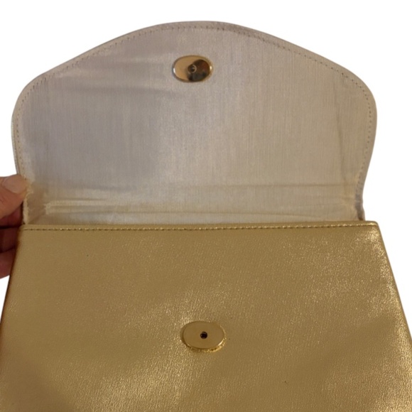 Gold Metallic Clutch Evening Bag, Mini – 9” x 6” – Great Condition - Picture 2 of 7